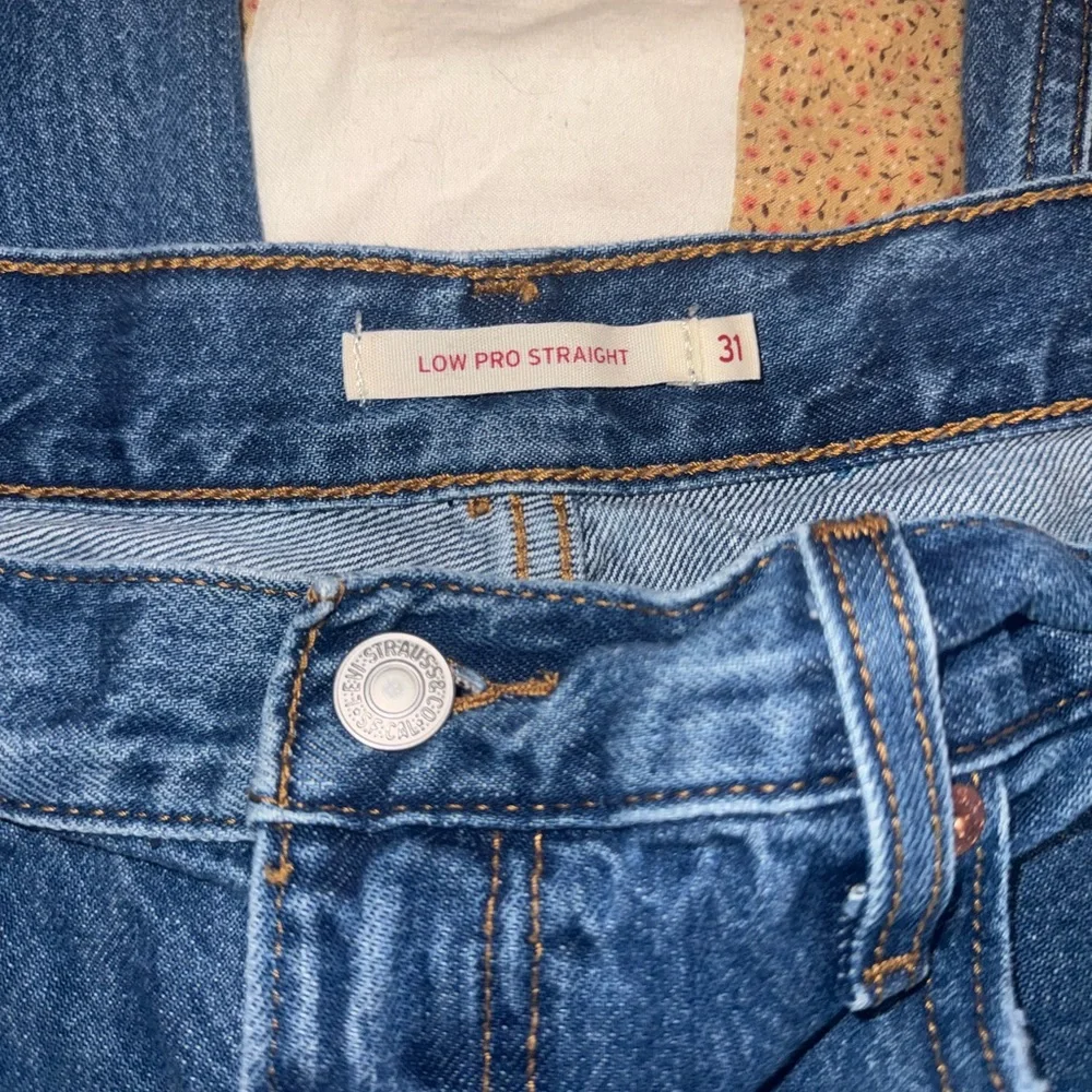 Levi’s Blue Jeans - Picture 4 of 6